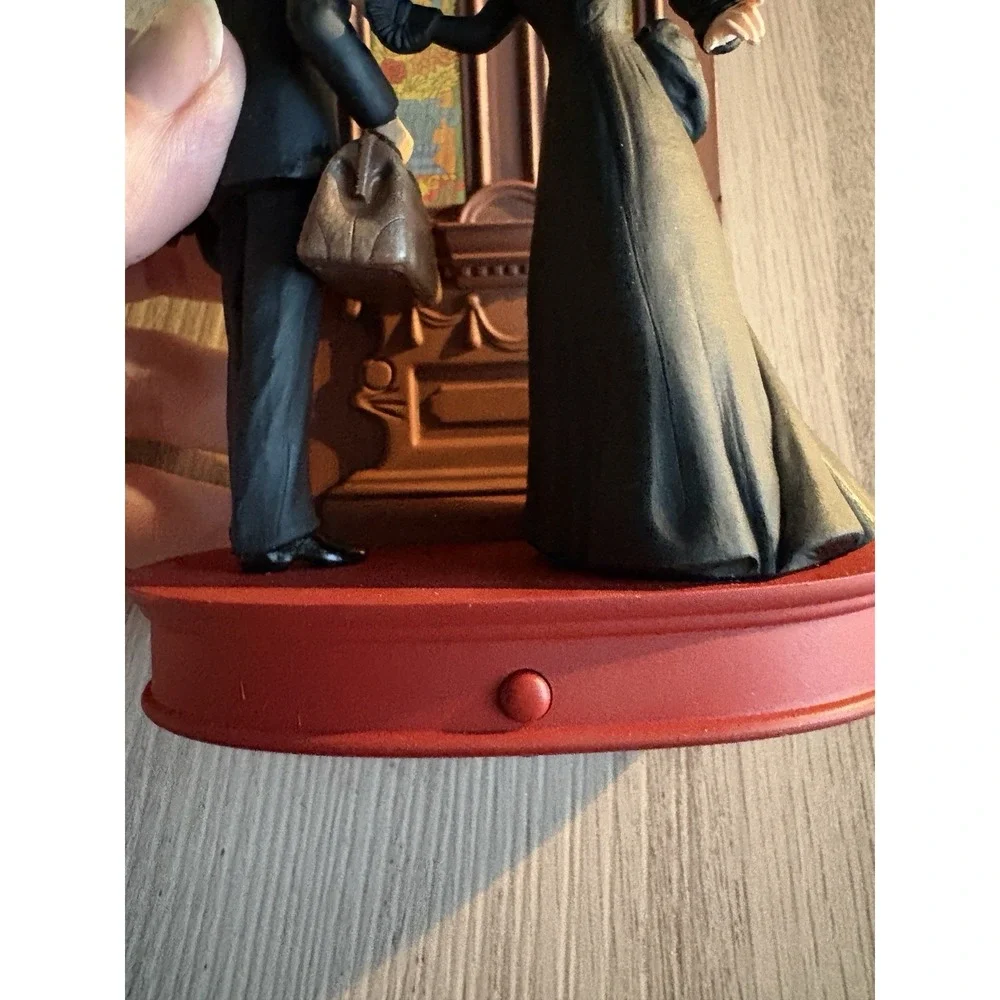 2009 Christmas Ornament Scarlett O'Hara & Rhett Butler Sound Gone With The Wind